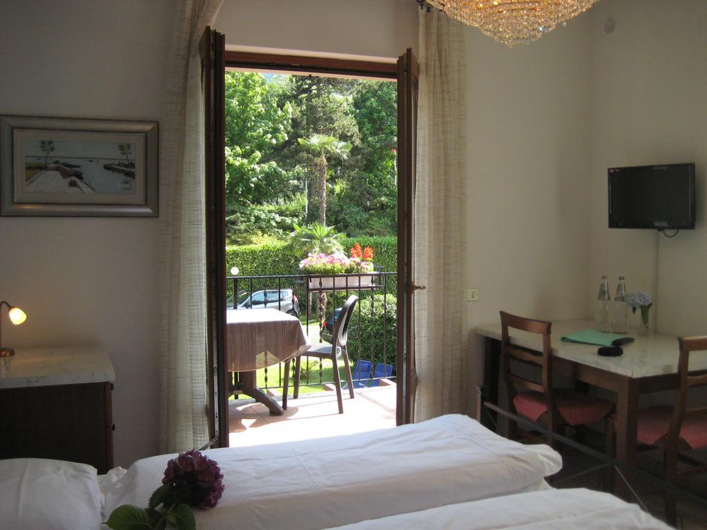 Lake Maggiore Villa Margherita الغرفة الصورة